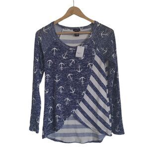 NWT Women's top Blue striped sweater rap shirt size small Rue21